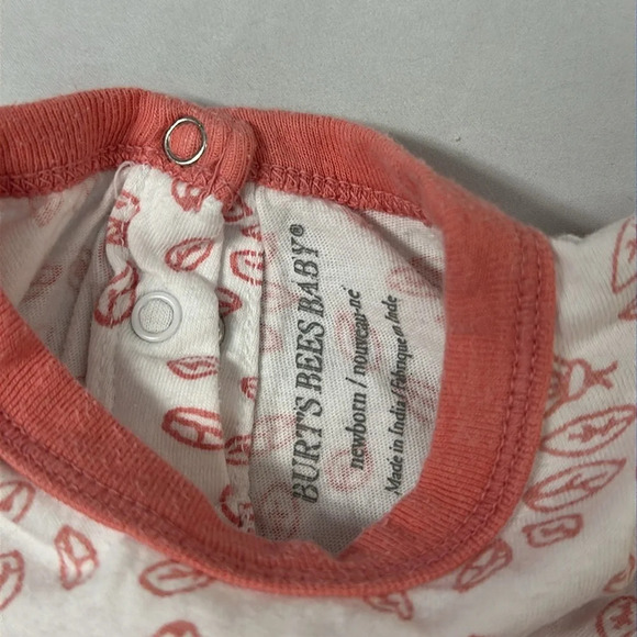 Burt's Bees Baby - Hoodie and long sleeve onesie. Newborn - Picture 3 of 8